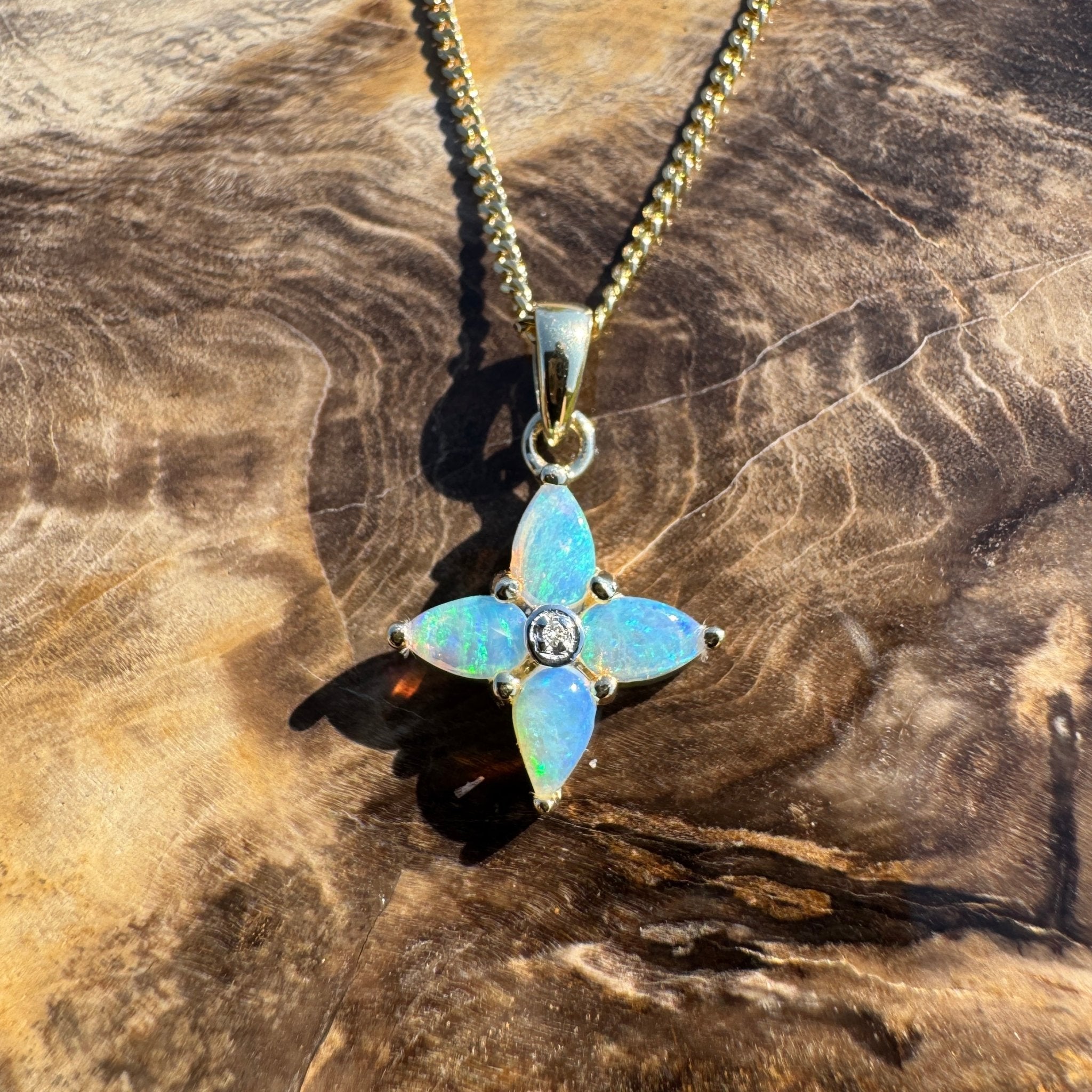 Great Ocean Mist ~ 9ct Solid Gold 0.5ct Coober Pedy Crystal Opal Pendant