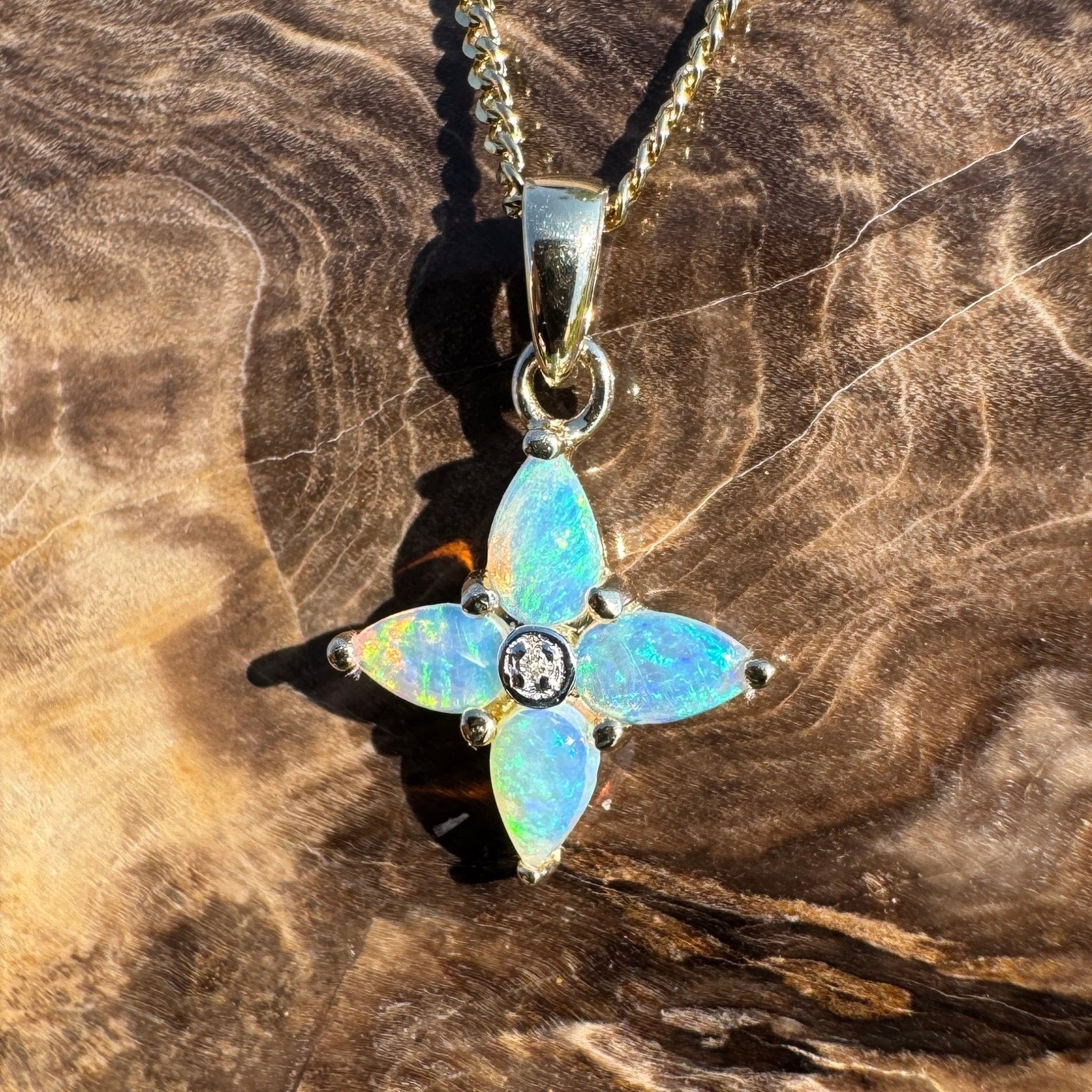 Great Ocean Mist ~ 9ct Solid Gold 0.5ct Coober Pedy Crystal Opal Pendant