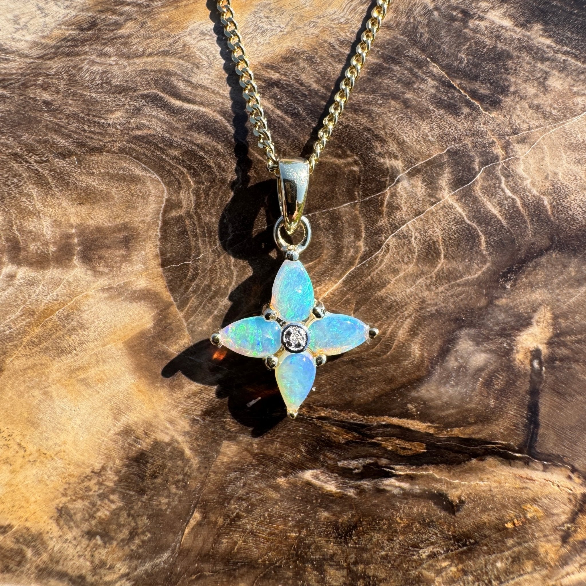 Great Ocean Mist ~ 9ct Solid Gold 0.5ct Coober Pedy Crystal Opal Pendant