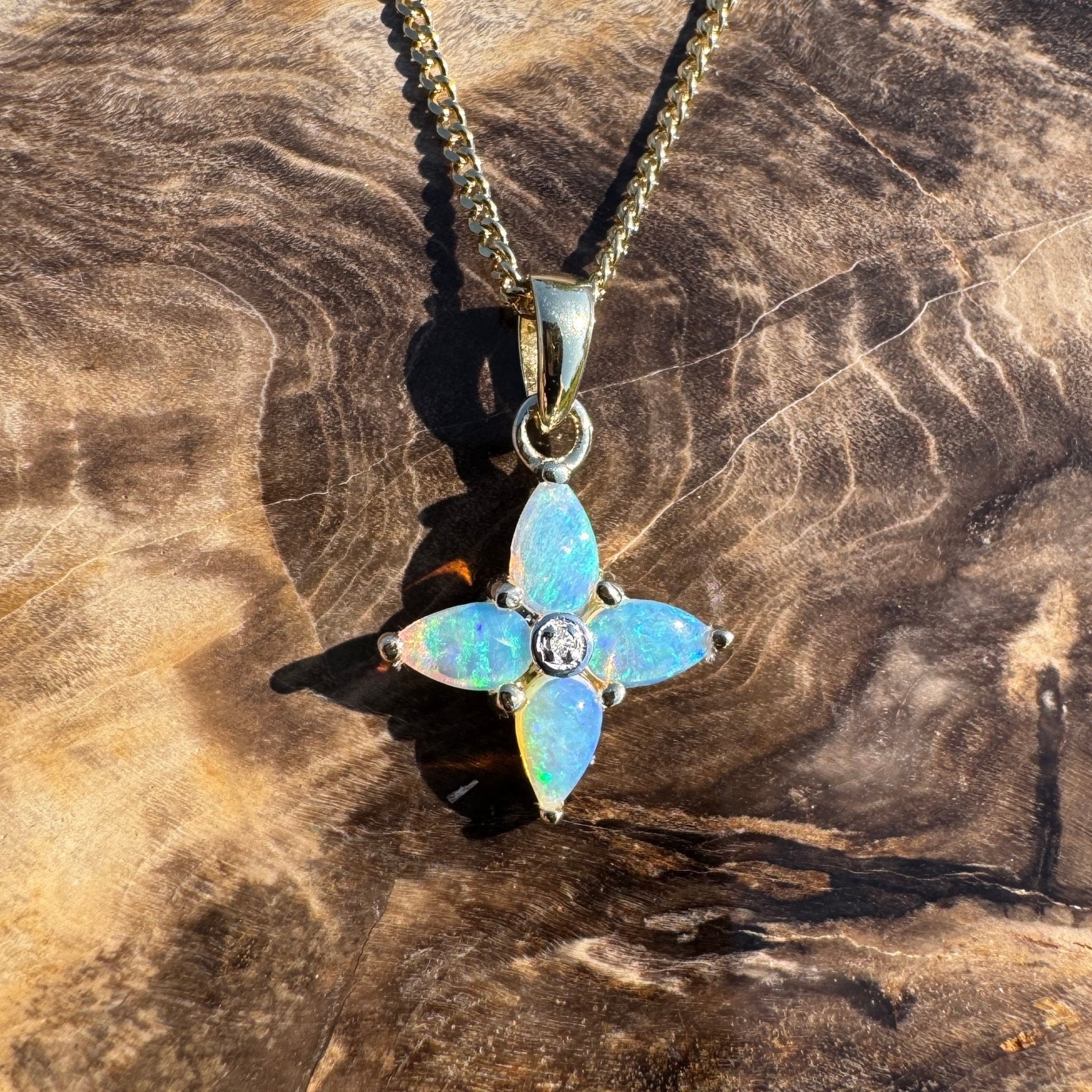 Great Ocean Mist ~ 9ct Solid Gold 0.5ct Coober Pedy Crystal Opal Pendant