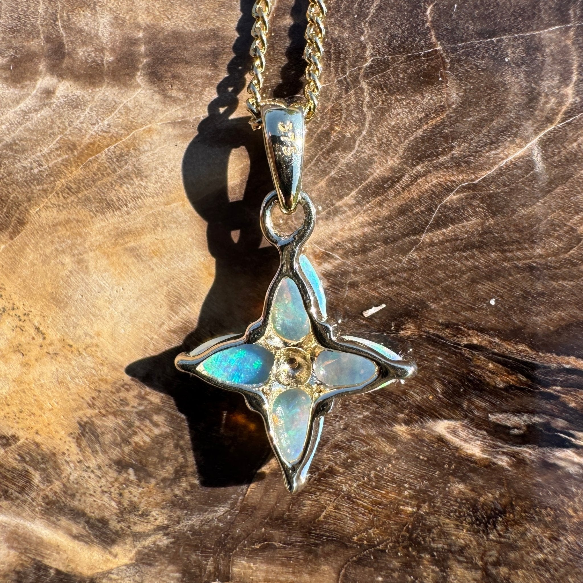 Great Ocean Mist ~ 9ct Solid Gold 0.5ct Coober Pedy Crystal Opal Pendant