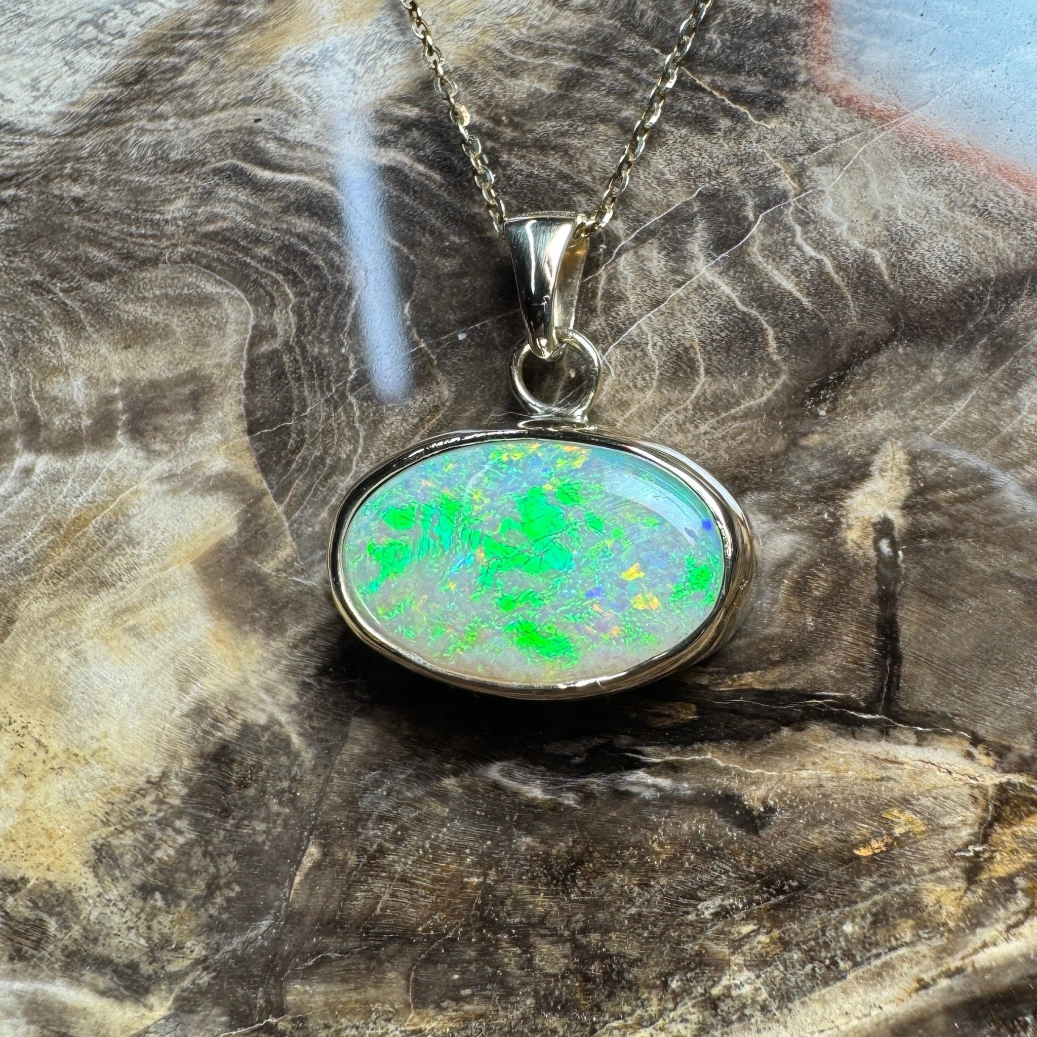 Green Ridge Fire ~ 3.6ct Solid Lightning Ridge Opal 9ct Australian Gold Pendant
