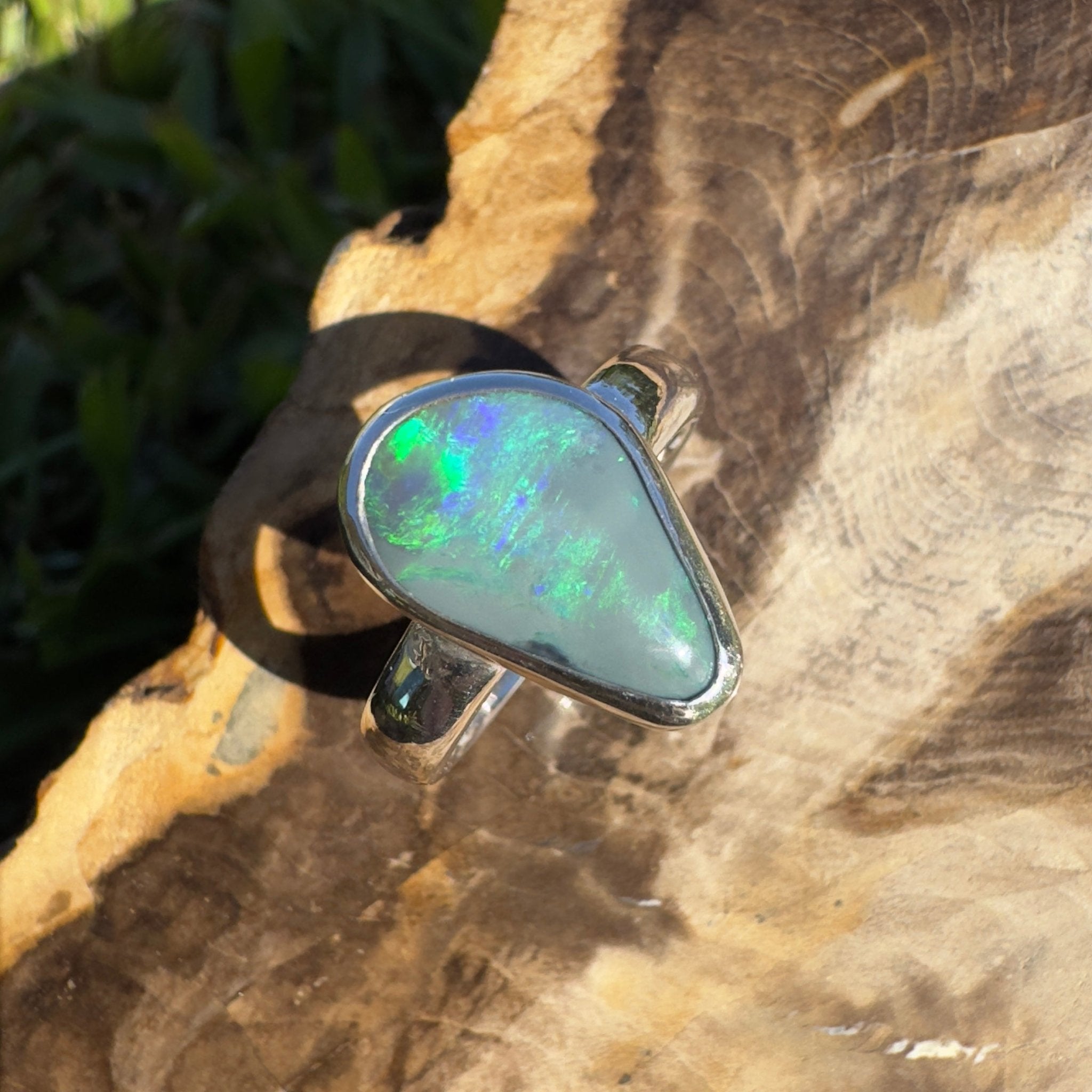 Gunnedah Shadow – 2.5ct Solid Lightning Ridge Semi Black Opal 925 Sterling Silver Ring