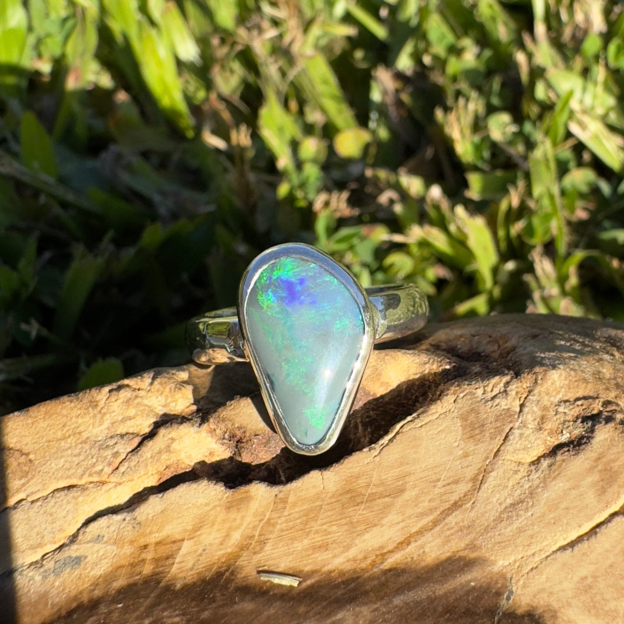 Gunnedah Shadow – 2.5ct Solid Lightning Ridge Semi Black Opal 925 Sterling Silver Ring