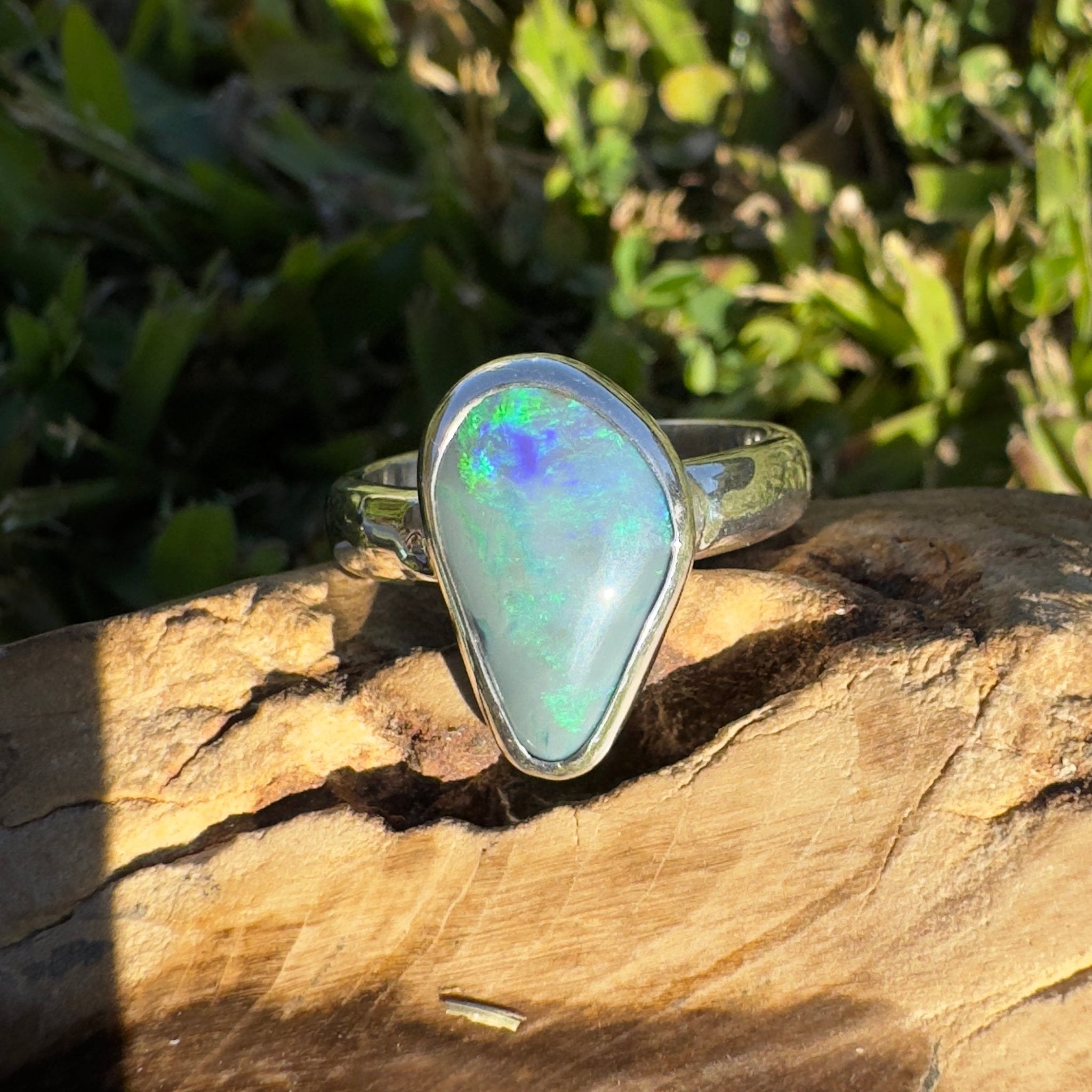 Gunnedah Shadow – 2.5ct Solid Lightning Ridge Semi Black Opal 925 Sterling Silver Ring