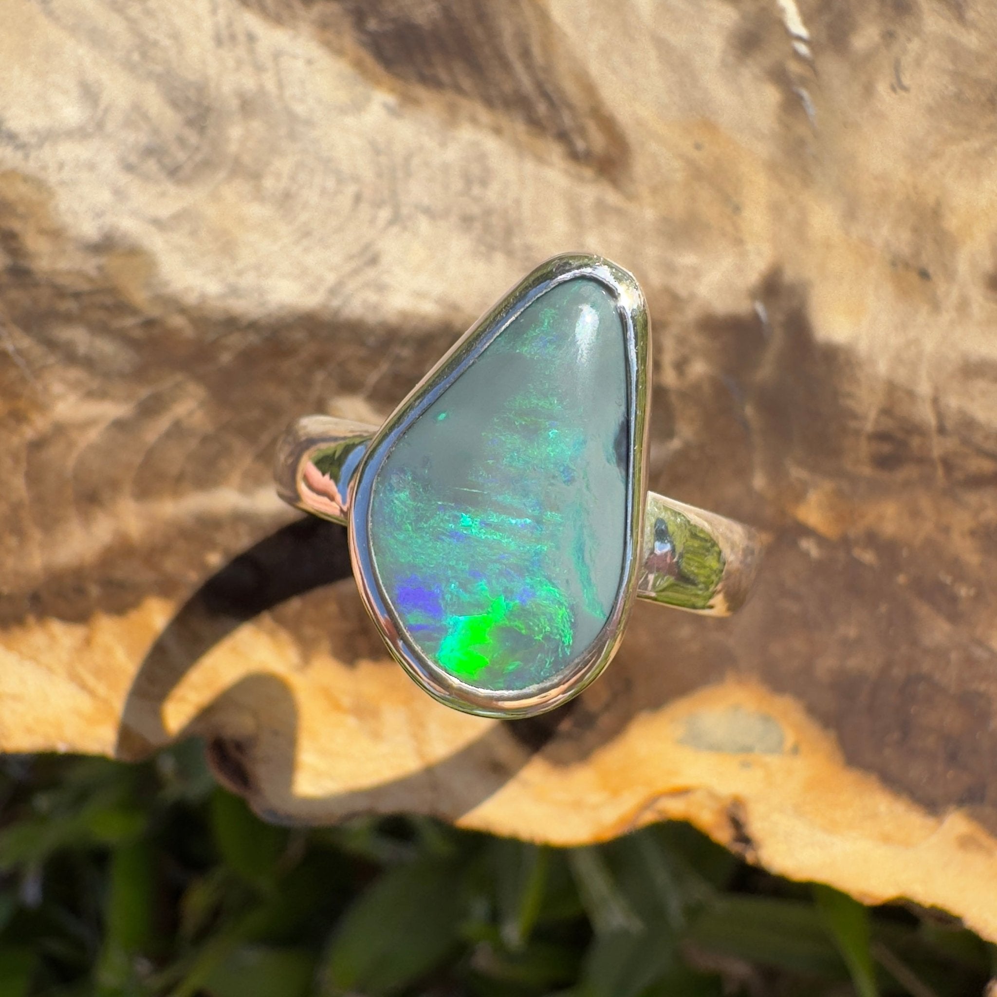 Gunnedah Shadow – 2.5ct Solid Lightning Ridge Semi Black Opal 925 Sterling Silver Ring