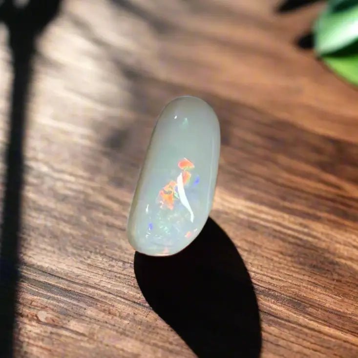 Hand - Cut Solid Coober Pedy Opal 1.6carat