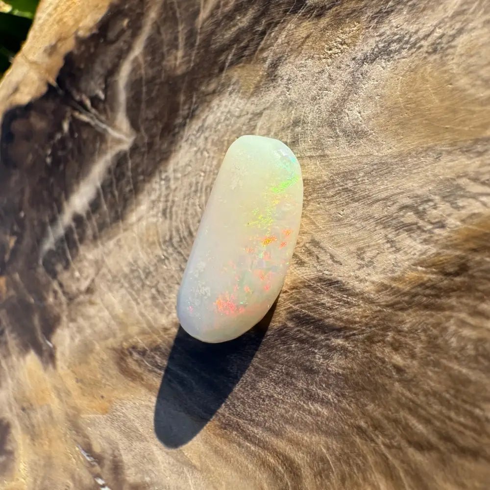 Hand - Cut Solid Coober Pedy Opal 2.9carat