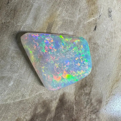 Hand-Cut Solid Lightning Ridge Crystal Opal 3.5carat