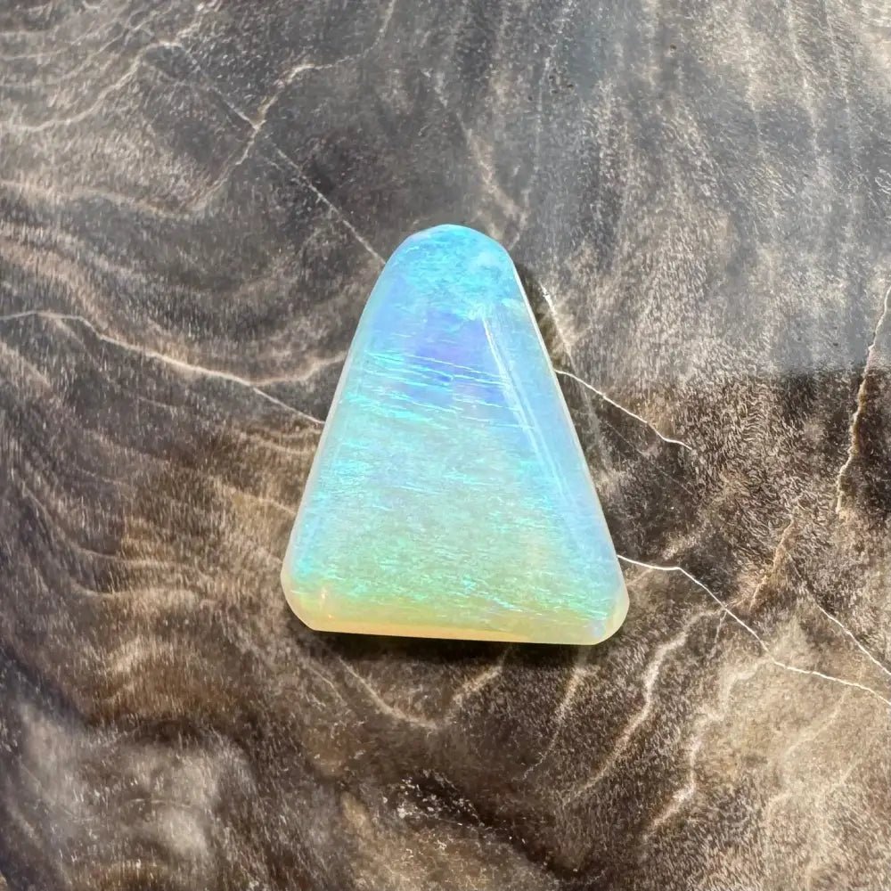 Hand - Cut Solid Lightning Ridge Opal 1.5carat