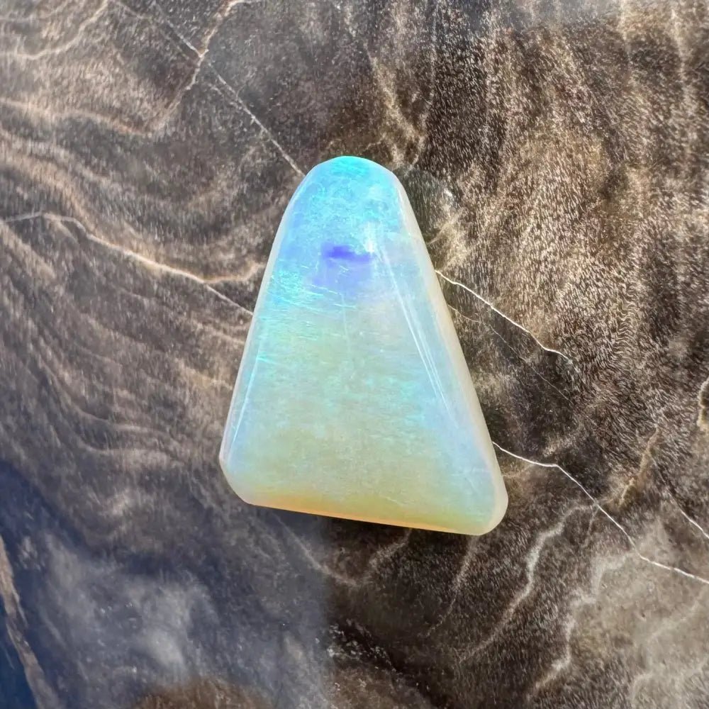 Hand - Cut Solid Lightning Ridge Opal 1.5carat