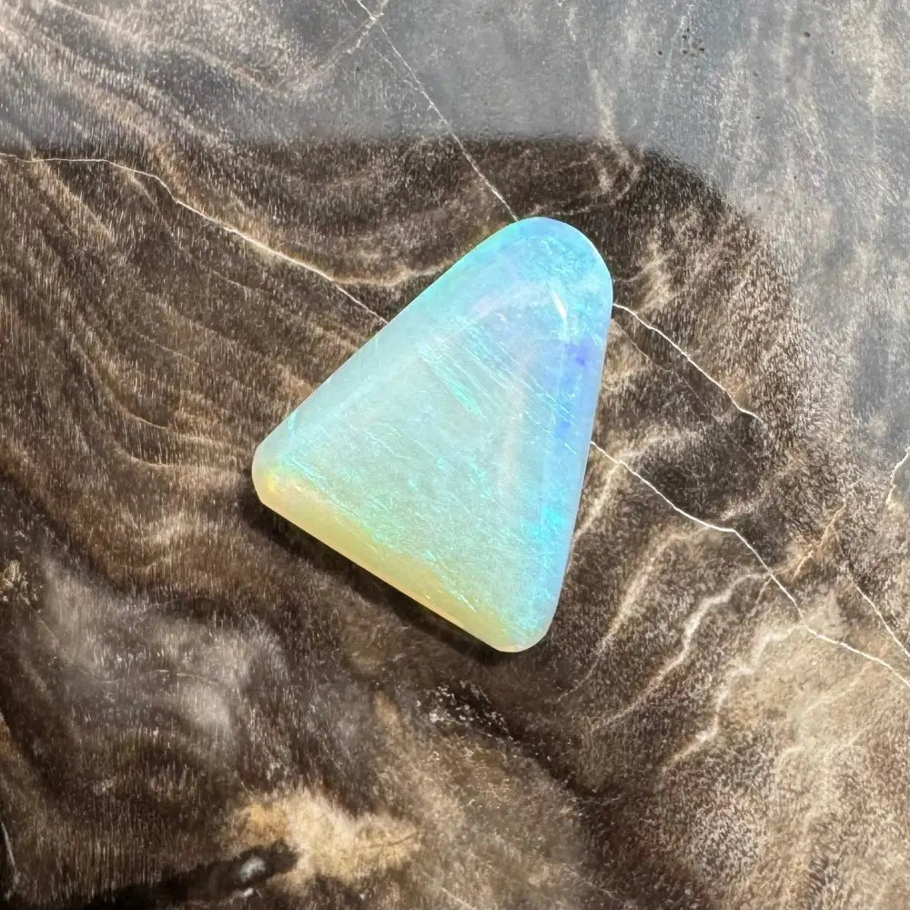 Hand - Cut Solid Lightning Ridge Opal 1.5carat