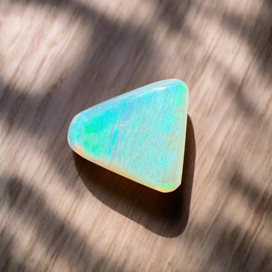 Hand - Cut Solid Lightning Ridge Opal 1.5carat