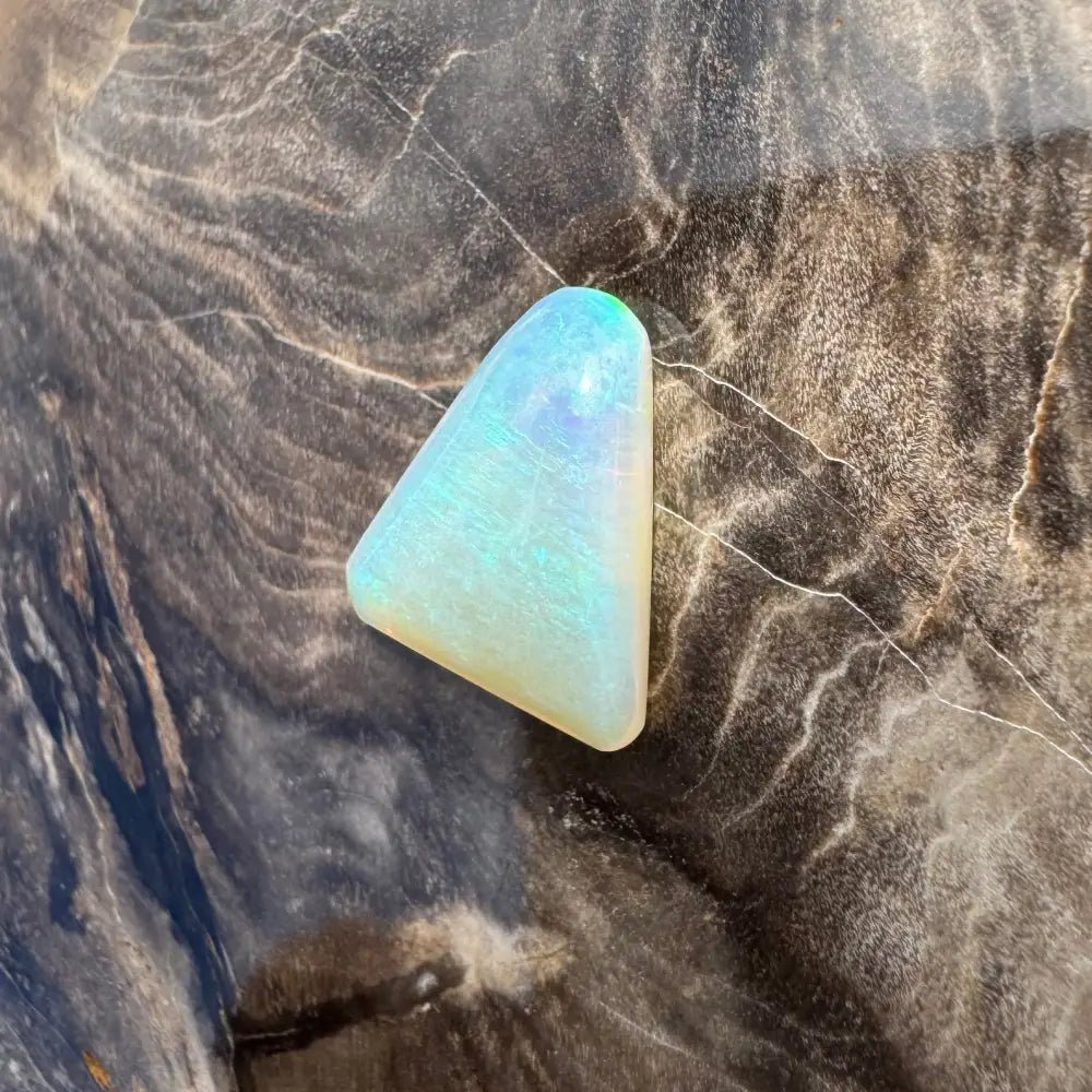 Hand - Cut Solid Lightning Ridge Opal 1.5carat