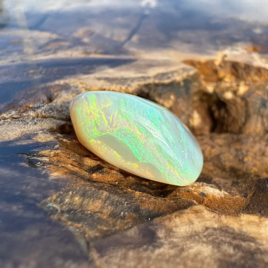 Iridescent opal gemstone from Hand-Cut Solid Lightning Ridge Opal 7.3 carats