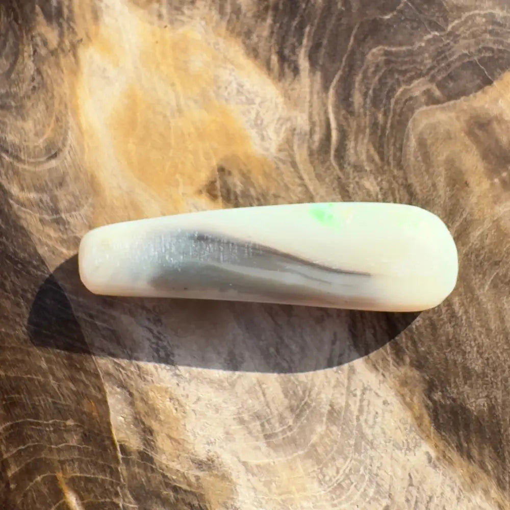 Smooth oblong white and gray stone for Hand-Cut Solid Lightning Ridge Opal 7.5carat