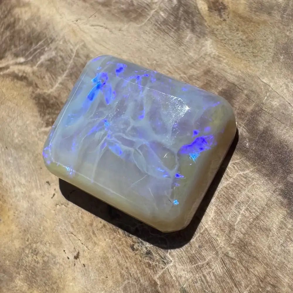 Hand - Cut Solid Lightning Ridge Opal 8.3carat