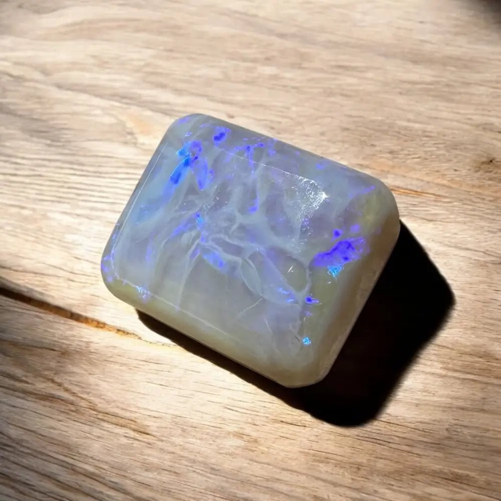 Hand - Cut Solid Lightning Ridge Opal 8.3carat