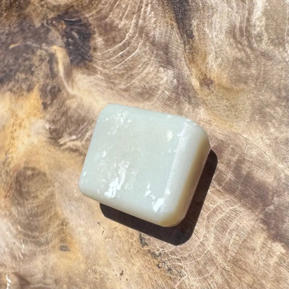 Hand - Cut Solid Lightning Ridge Opal 8.3carat