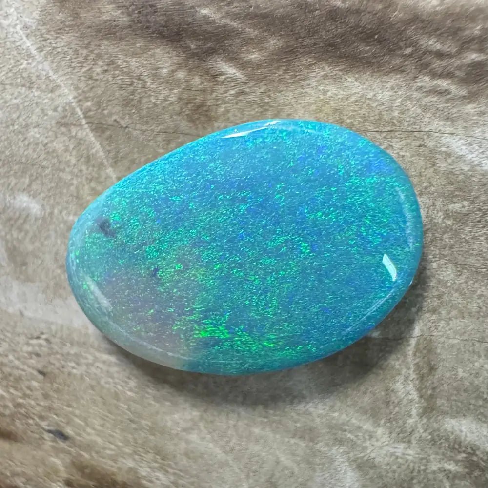 Hand - Cut Solid Lightning Ridge Semi Black Opal 2.0carat