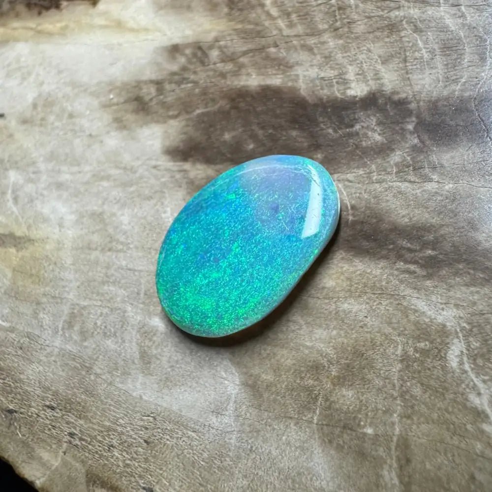 Hand - Cut Solid Lightning Ridge Semi Black Opal 2.0carat