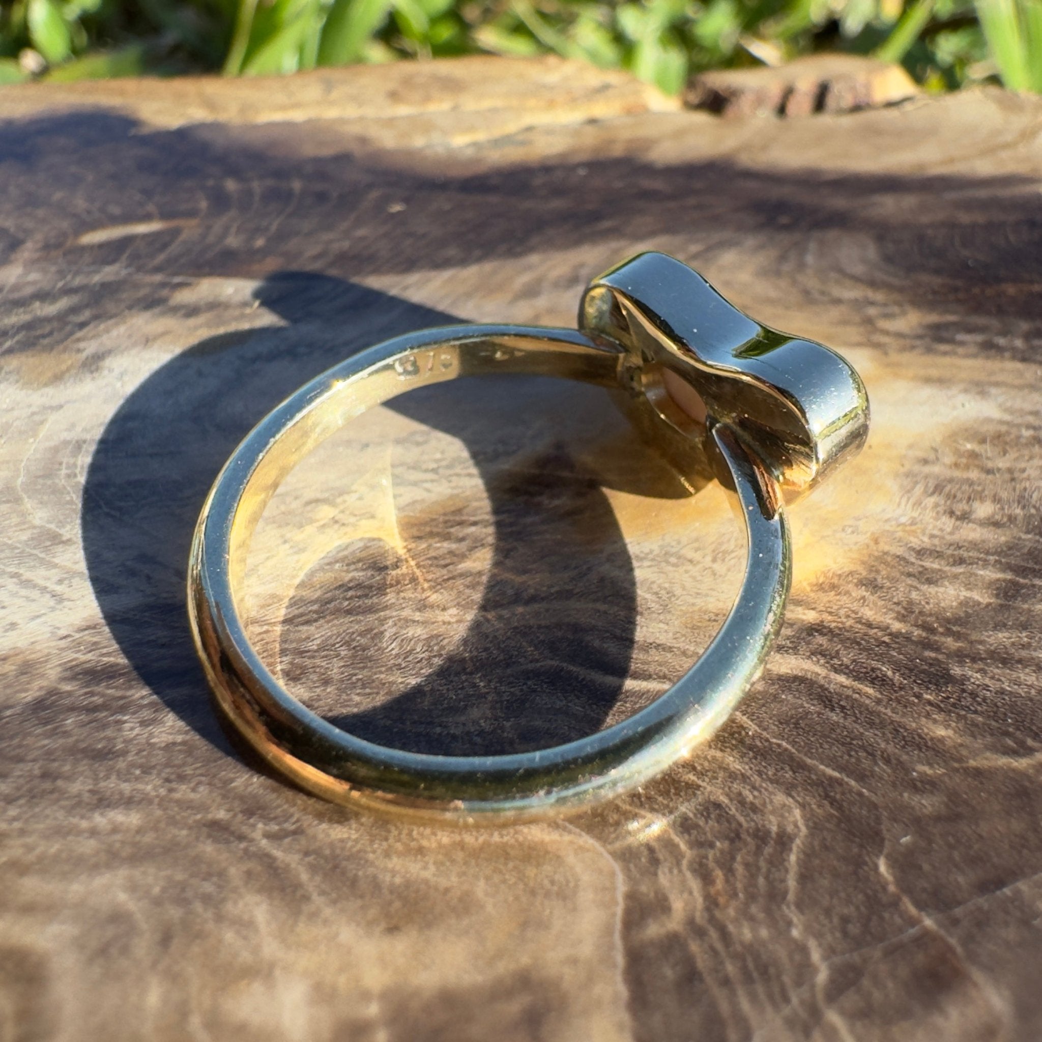 Island Bluefire ~ 1.5ct Solid Lightning Ridge Semi Black Opal 9ct Solid Yellow Gold Ring