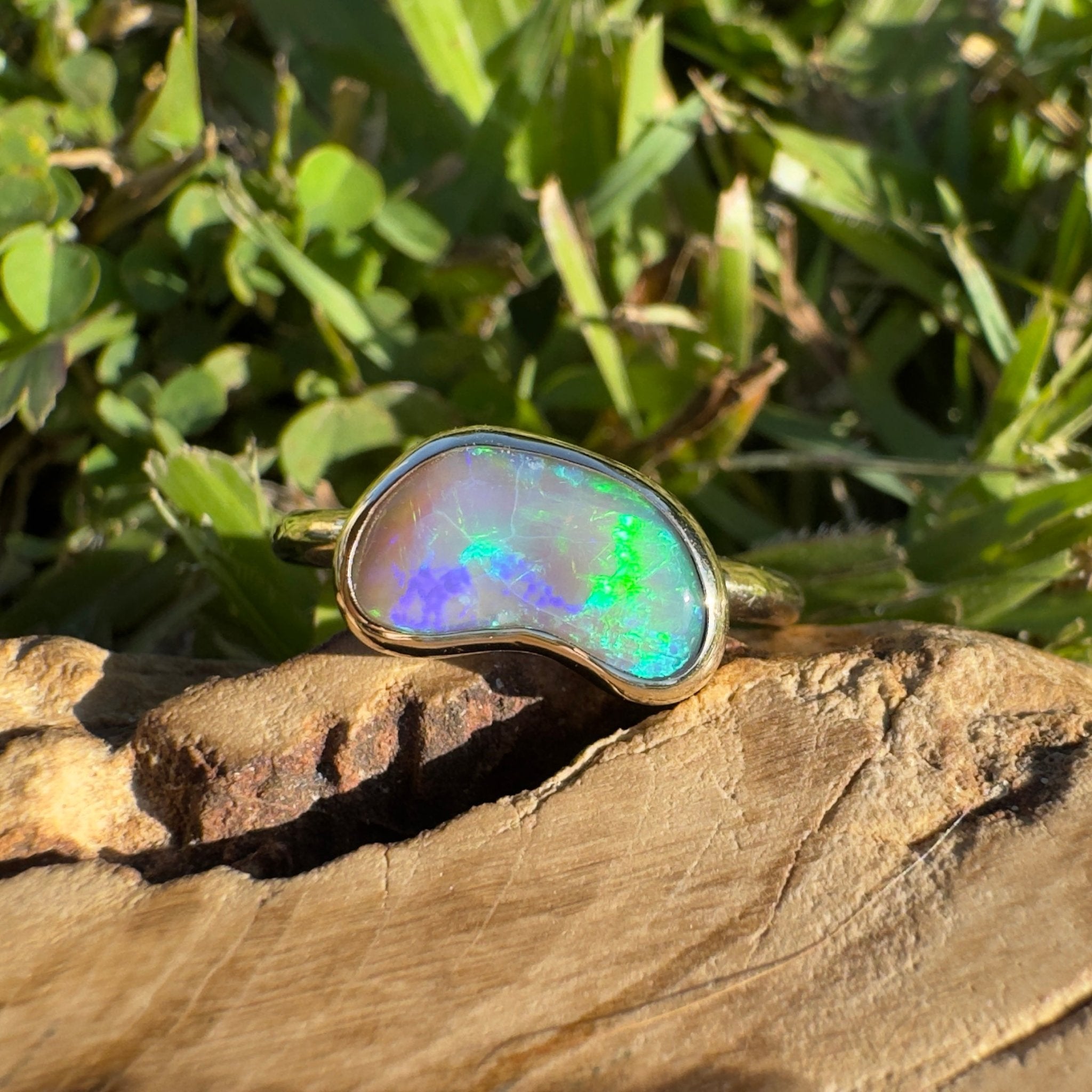Island Bluefire ~ 1.5ct Solid Lightning Ridge Semi Black Opal 9ct Solid Yellow Gold Ring