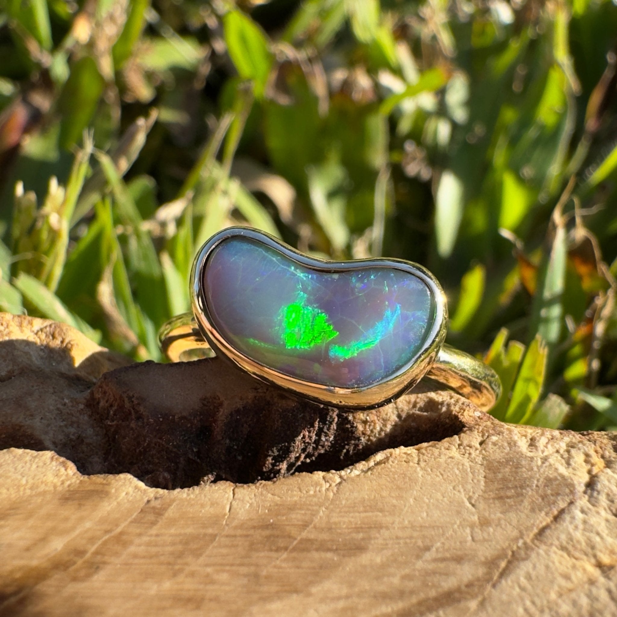 Island Bluefire ~ 1.5ct Solid Lightning Ridge Semi Black Opal 9ct Solid Yellow Gold Ring