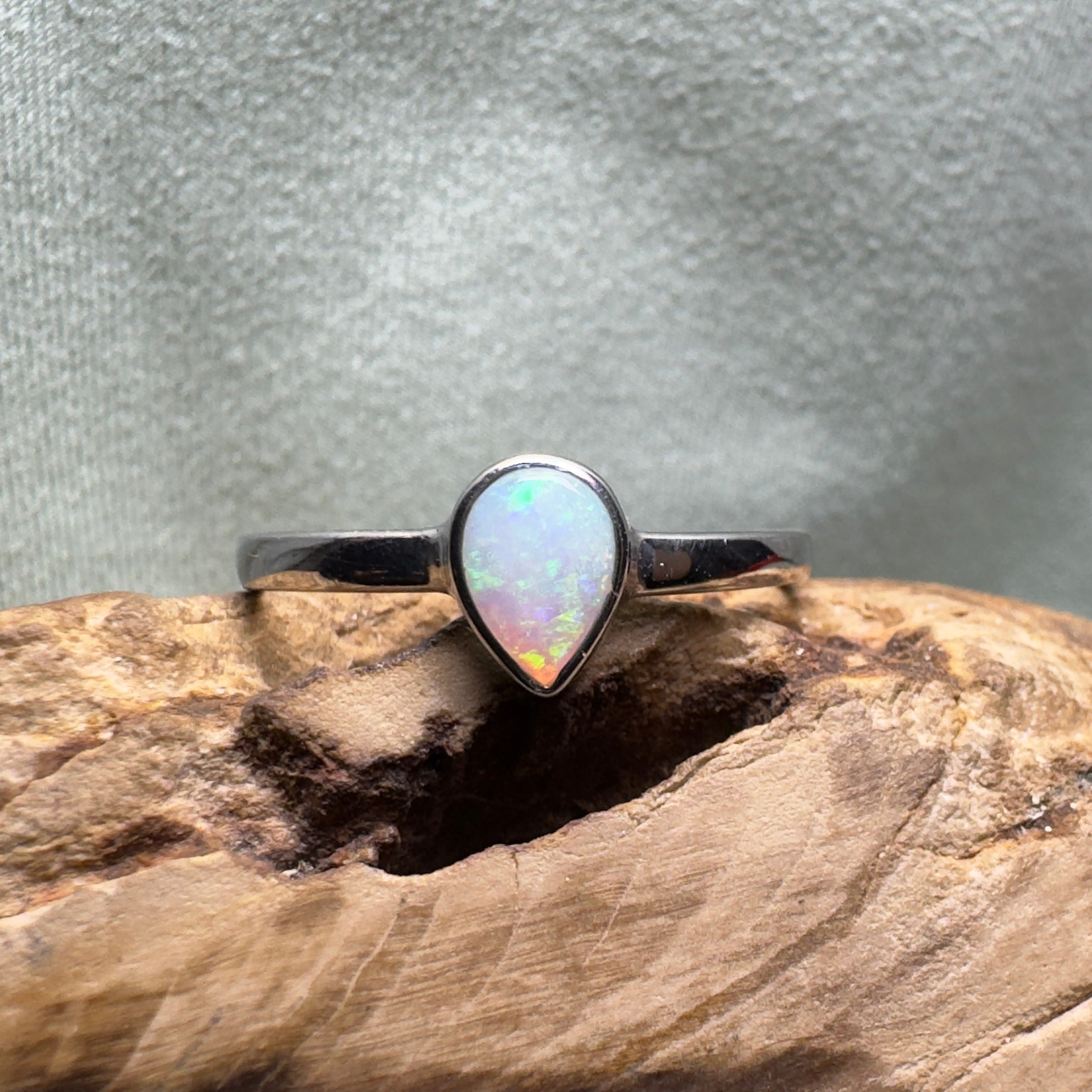 Jervis Bay Clearwater – 0.7ct Solid Lightning Ridge Crystal Opal 925 Sterling Silver Ring