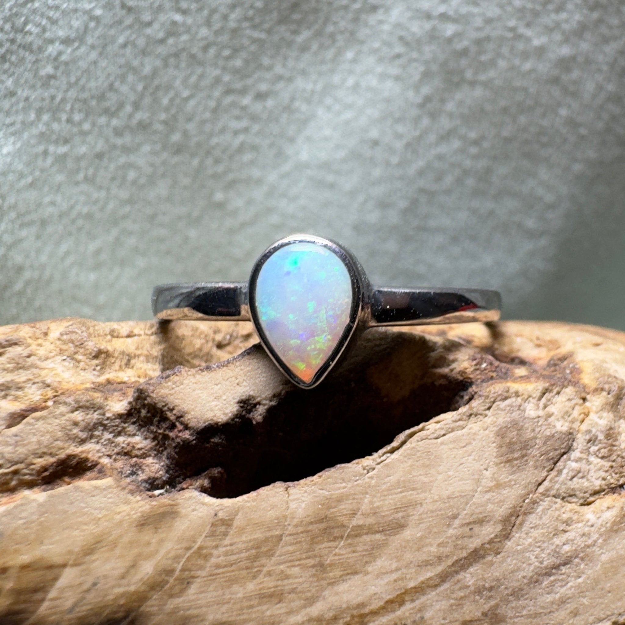 Jervis Bay Clearwater – 0.7ct Solid Lightning Ridge Crystal Opal 925 Sterling Silver Ring