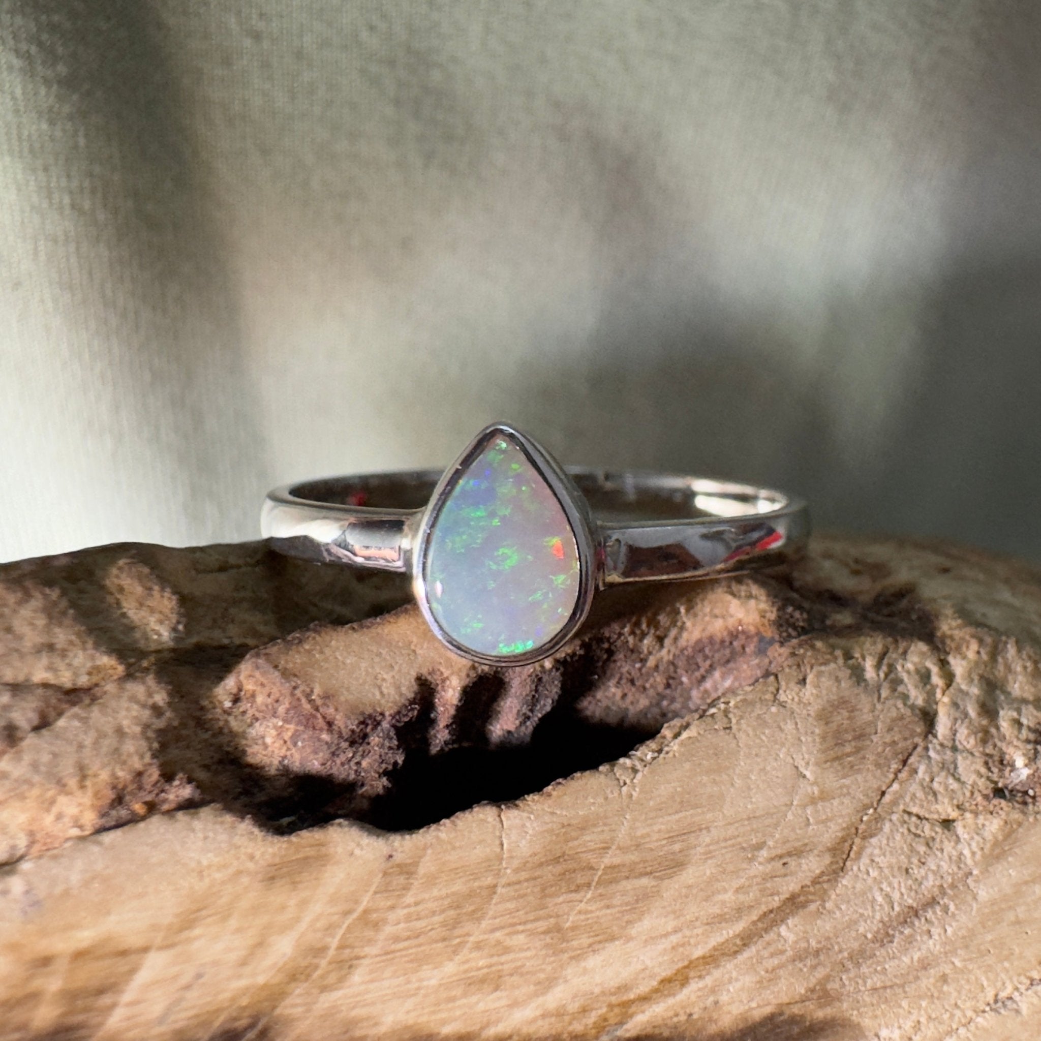 Jervis Bay Clearwater – 0.7ct Solid Lightning Ridge Crystal Opal 925 Sterling Silver Ring