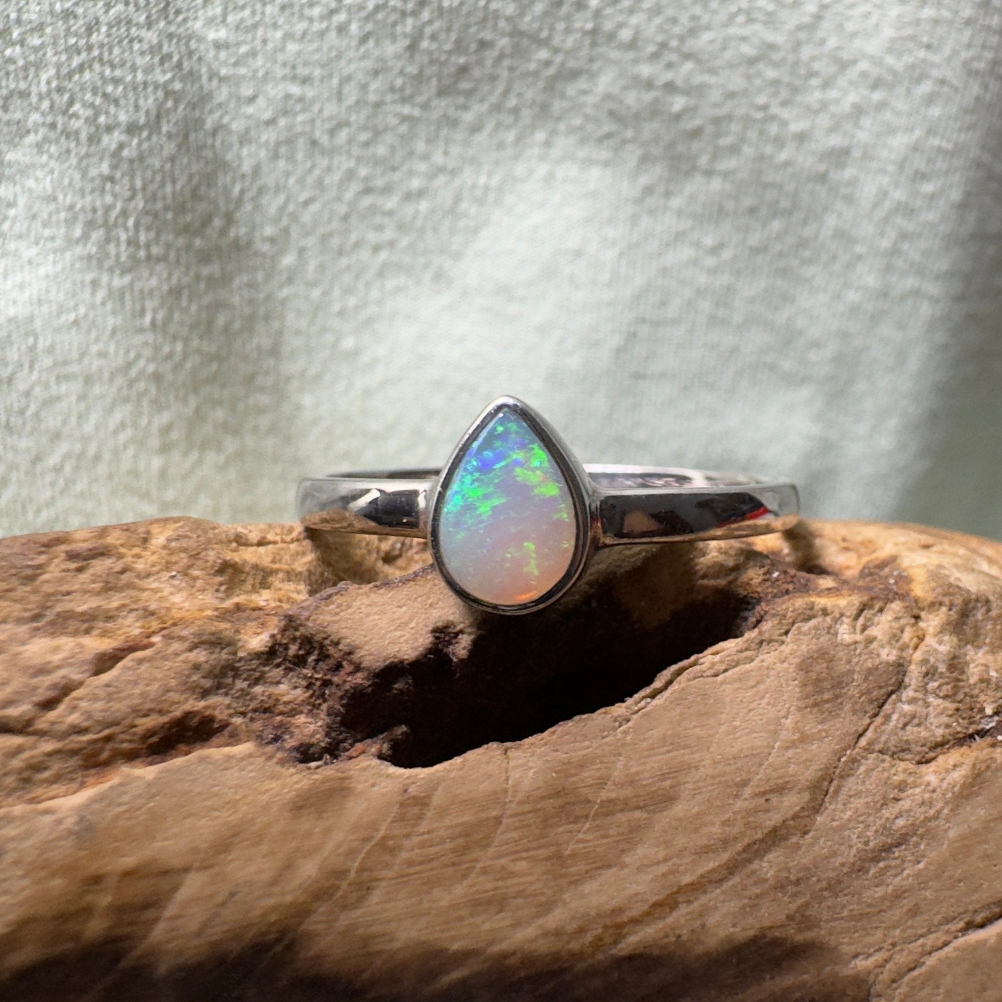 Jervis Bay Clearwater – 0.7ct Solid Lightning Ridge Crystal Opal 925 Sterling Silver Ring