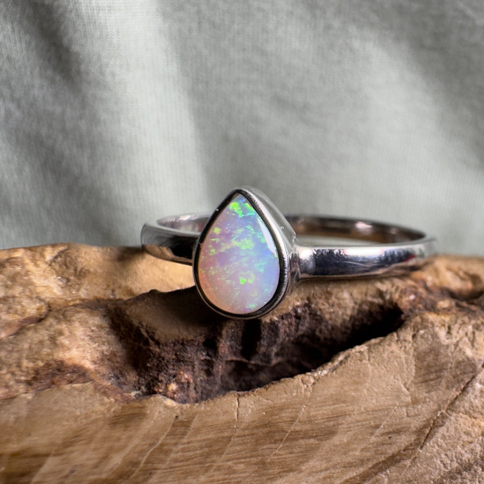 Jervis Bay Clearwater – 0.7ct Solid Lightning Ridge Crystal Opal 925 Sterling Silver Ring