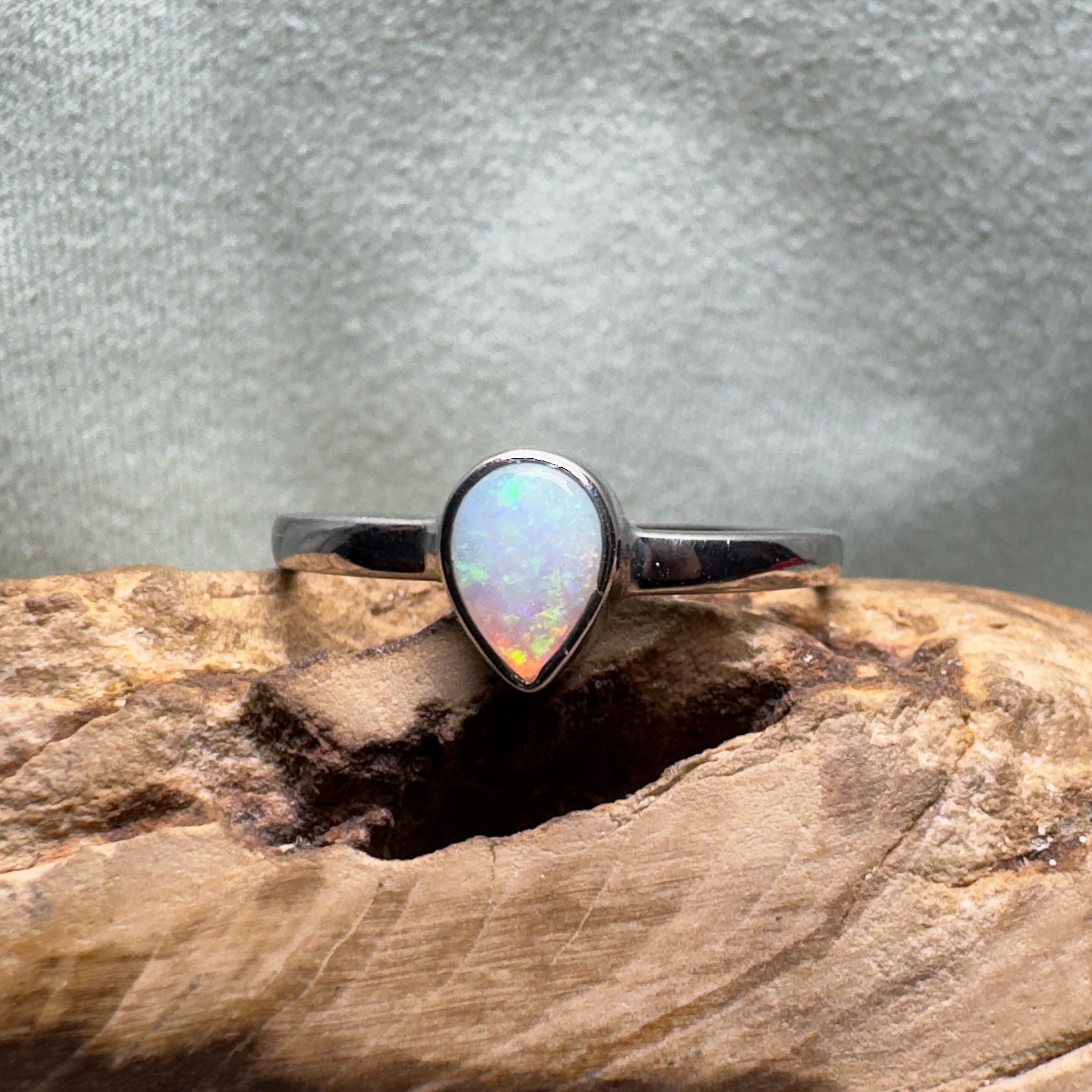 Jervis Bay Clearwater – 0.7ct Solid Lightning Ridge Crystal Opal 925 Sterling Silver Ring
