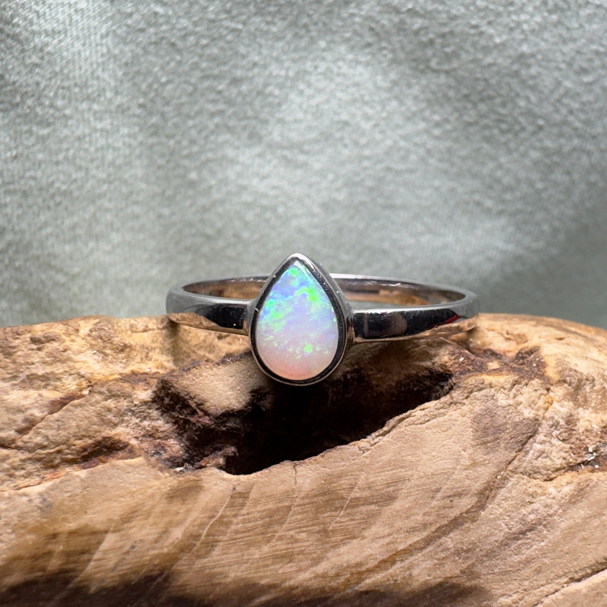 Jervis Bay Clearwater – 0.7ct Solid Lightning Ridge Crystal Opal 925 Sterling Silver Ring