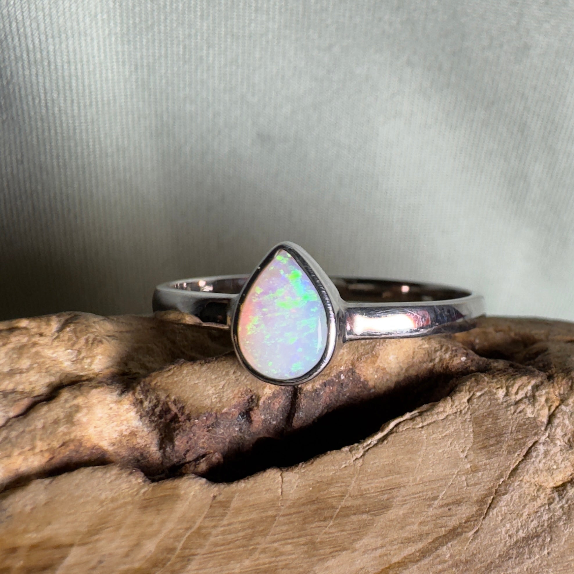 Jervis Bay Clearwater – 0.7ct Solid Lightning Ridge Crystal Opal 925 Sterling Silver Ring
