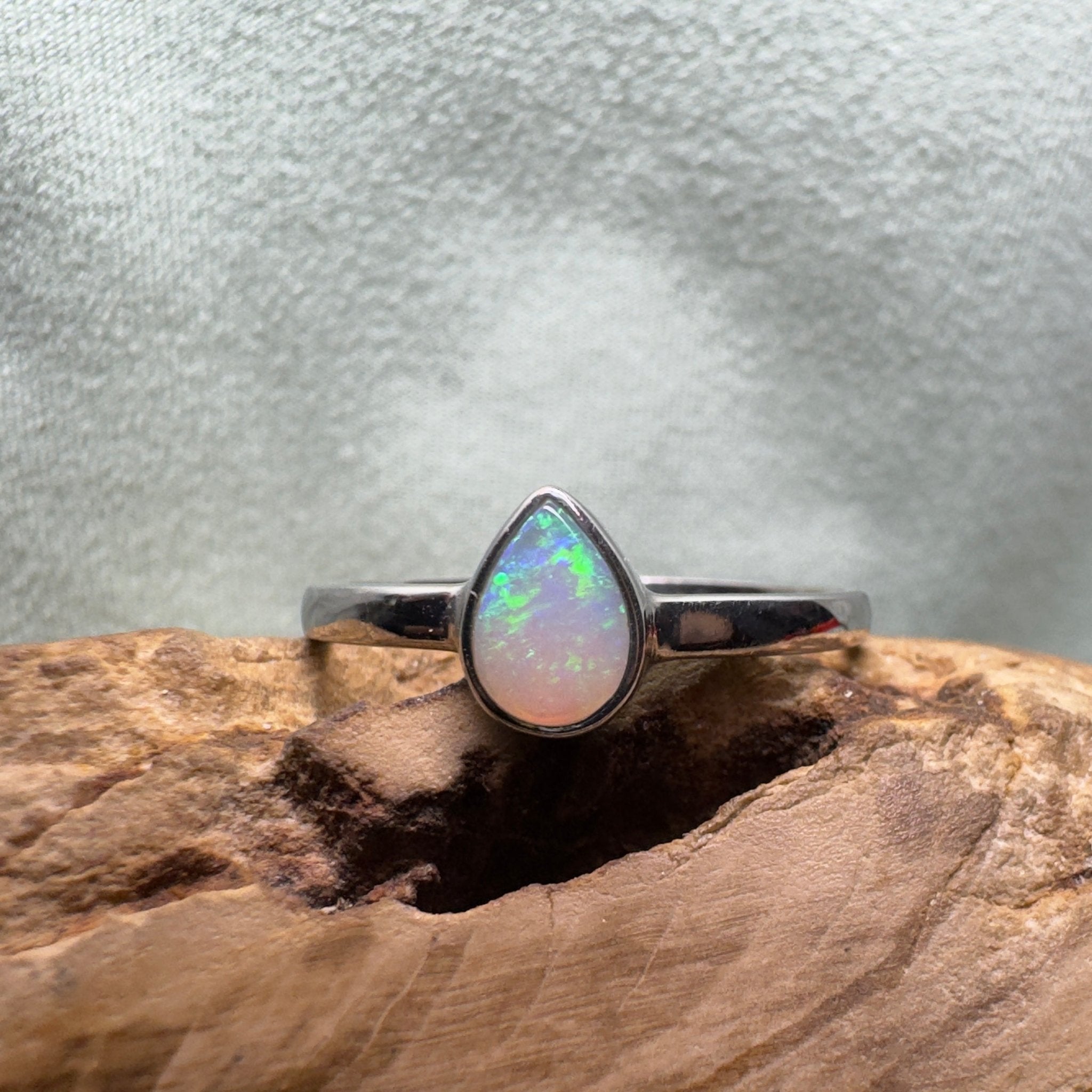 Jervis Bay Clearwater – 0.7ct Solid Lightning Ridge Crystal Opal 925 Sterling Silver Ring