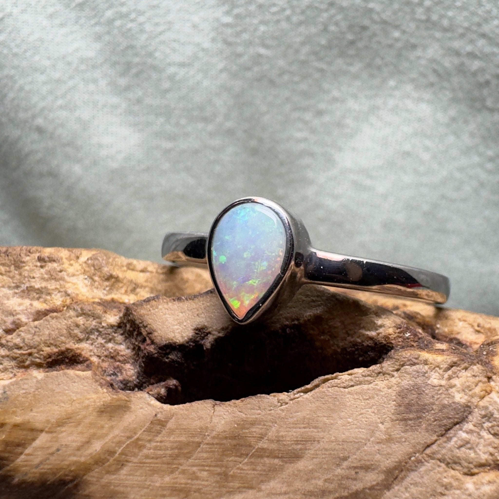 Jervis Bay Clearwater – 0.7ct Solid Lightning Ridge Crystal Opal 925 Sterling Silver Ring