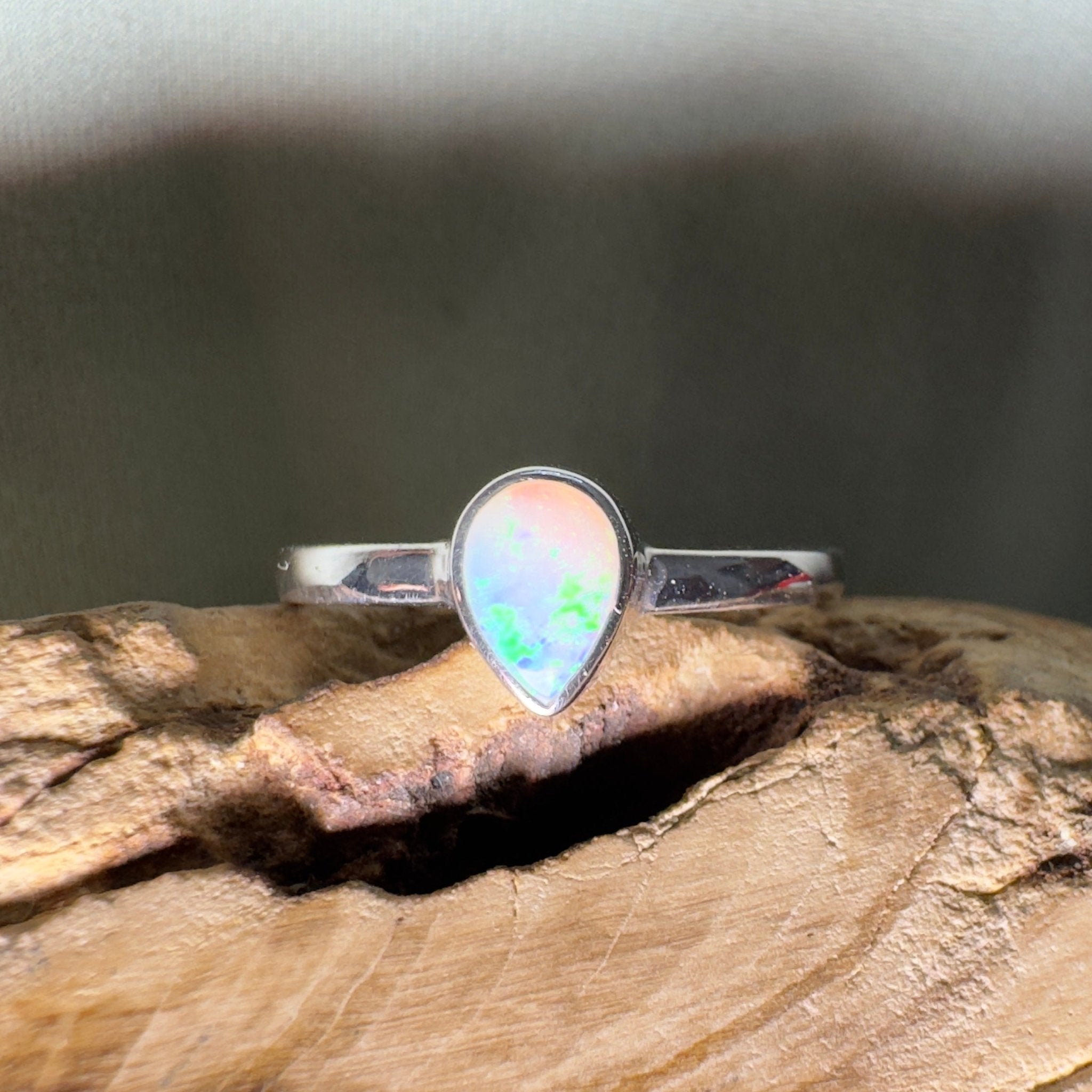Jervis Bay Clearwater – 0.7ct Solid Lightning Ridge Crystal Opal 925 Sterling Silver Ring