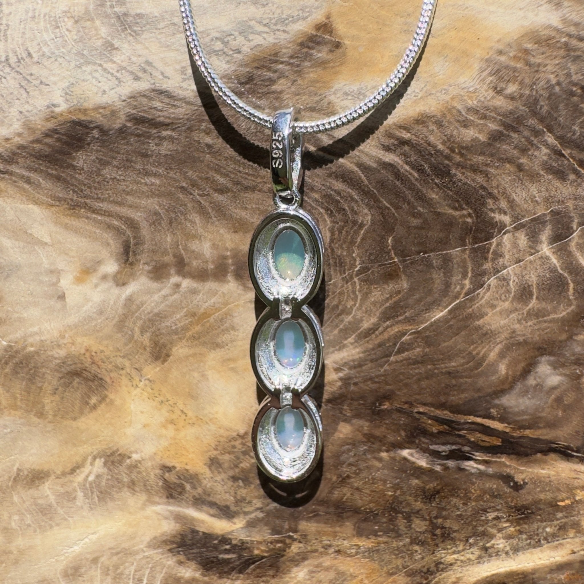 Kangaroo Point Colourflow ~ 1.2ct Coober Pedy Opal 925 Silver Pendant