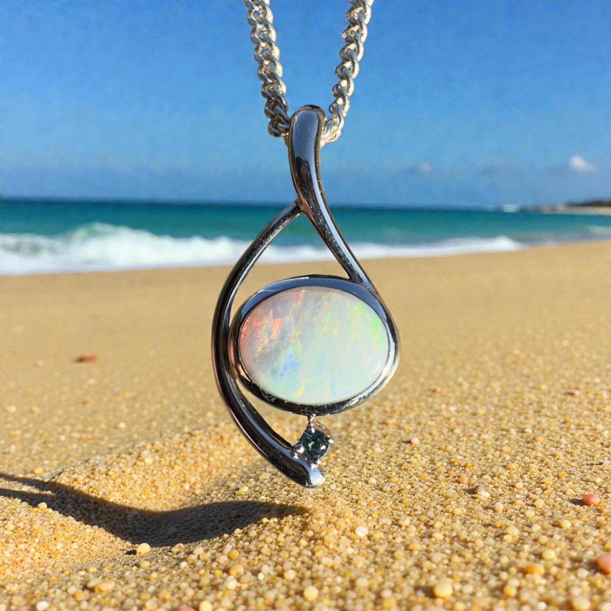 Larapinta Glowpath – 0.85ct Coober Pedy Opal Pendant