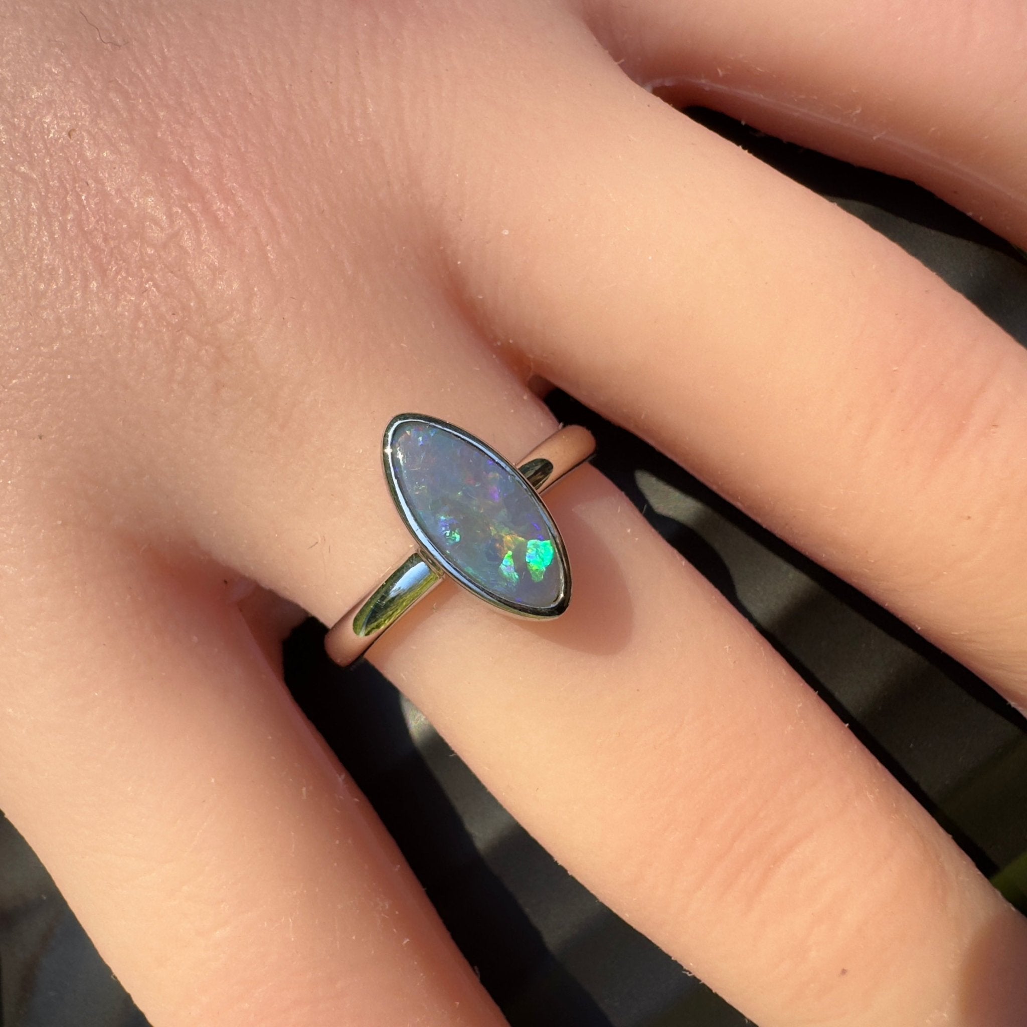 Lightning Loop ~ 0.96ct Solid Lightning Ridge Opal 925 Sterling Silver Ring