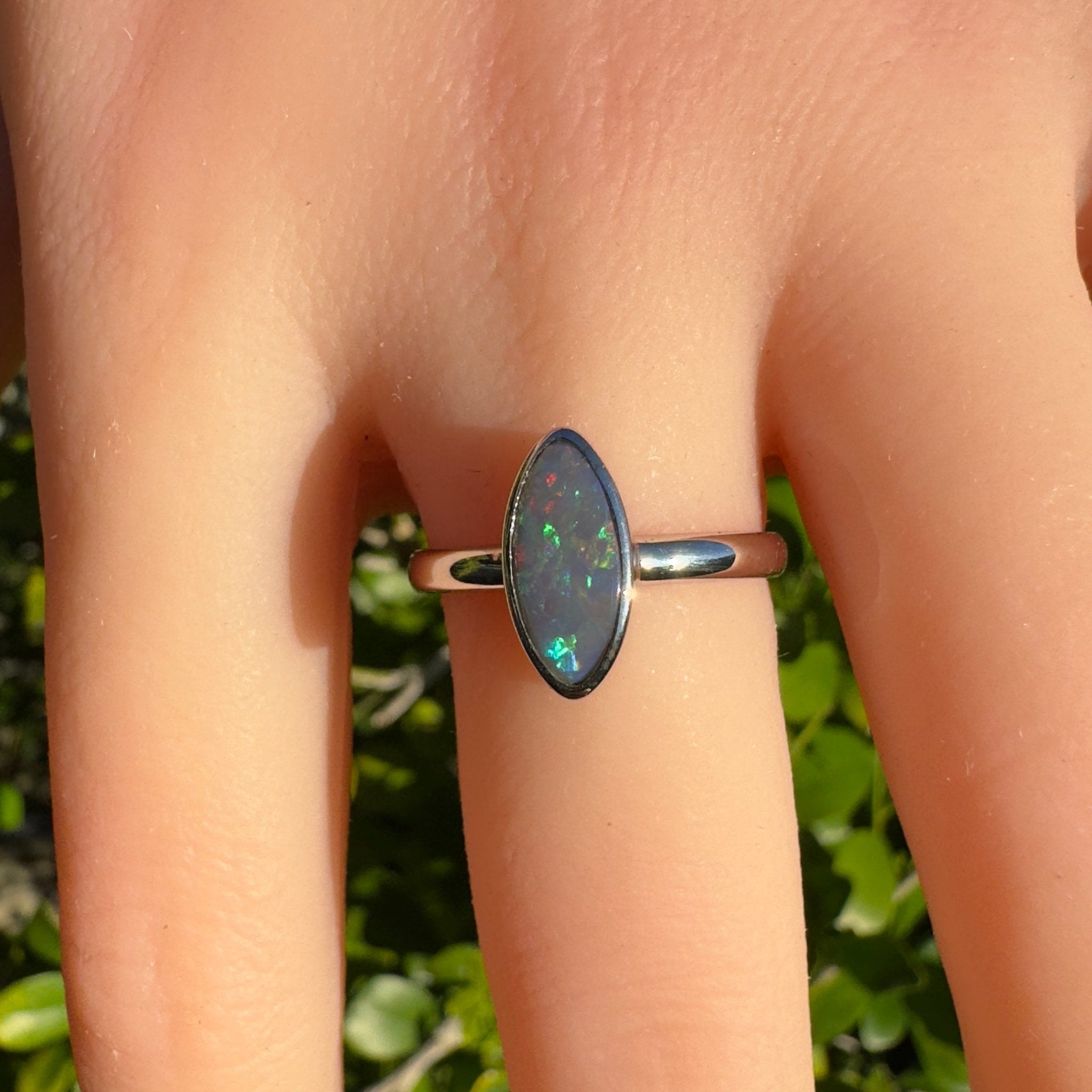 Lightning Loop ~ 0.96ct Solid Lightning Ridge Opal 925 Sterling Silver Ring