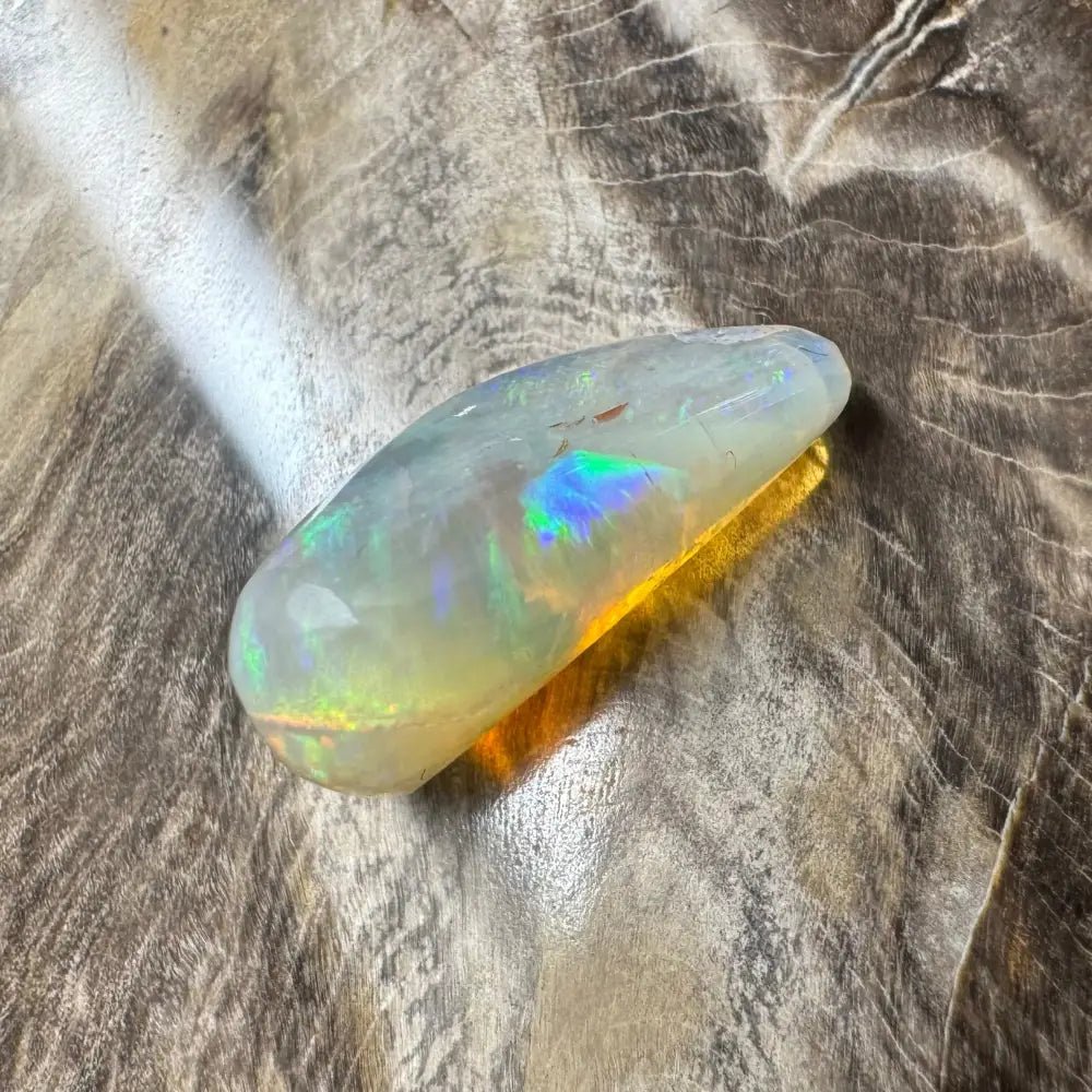 Lightning Ridge Crystal Opal 9carat Solid Hand - Cut