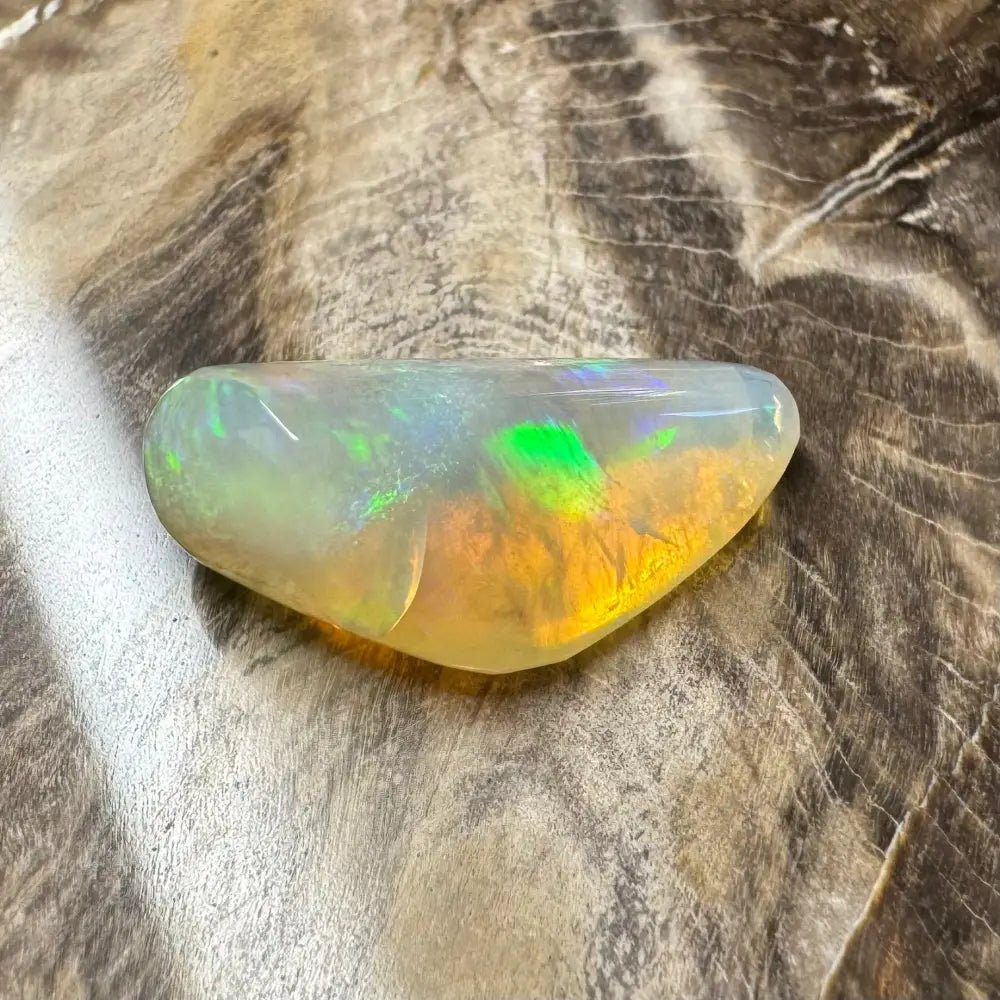 Lightning Ridge Crystal Opal 9carat Solid Hand - Cut
