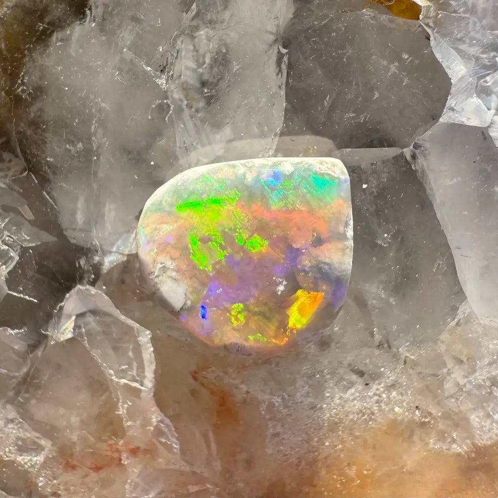 Lightning Ridge Opal 1.6carat Solid Hand - Cut