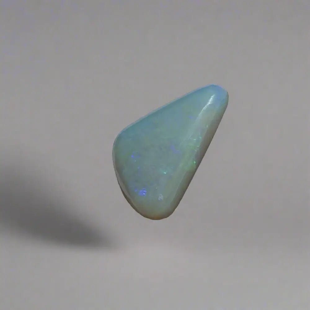 Lightning Ridge Opal 2.1carat Solid Hand - Cut
