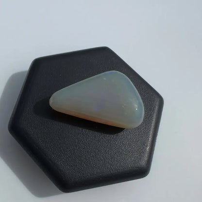 Lightning Ridge Opal 2.1carat Solid Hand - Cut