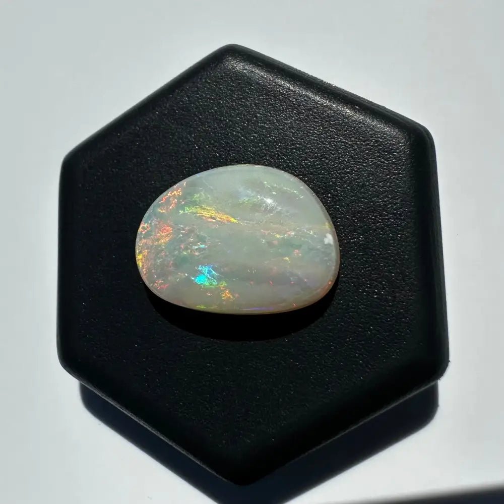 Lightning Ridge Opal 2.4carat Solid Hand - Cut