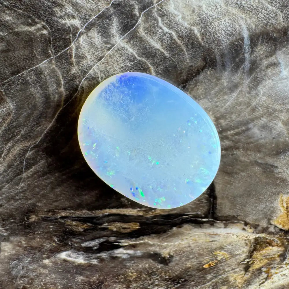 Iridescent opal gemstone in the Lightning Ridge Opal 3.5 carat solid hand-cut jewelry